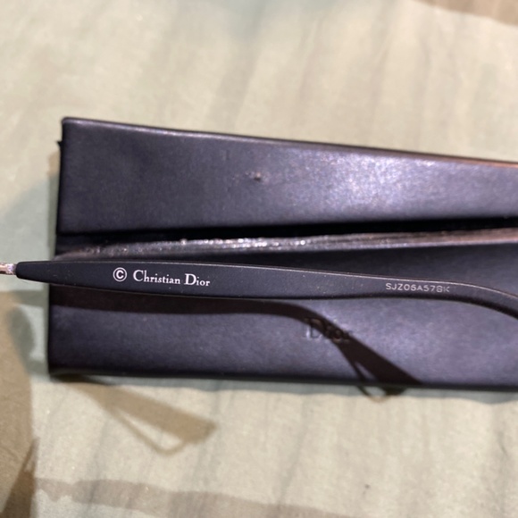 SOLD 100% Authentic DIOR sunglasses - Picture 3 of 5